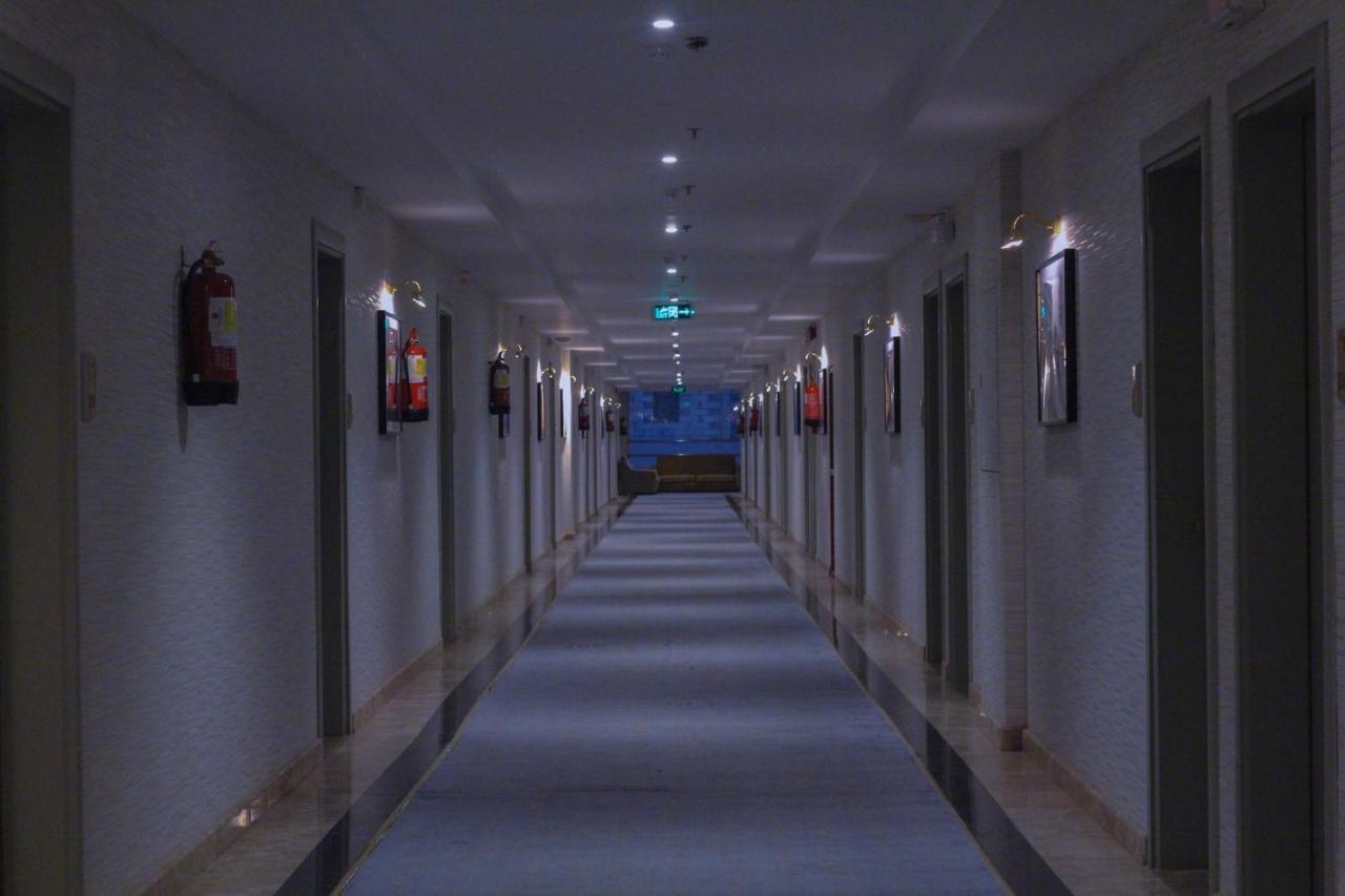 Rollins Hotel Buraidah Exteriör bild