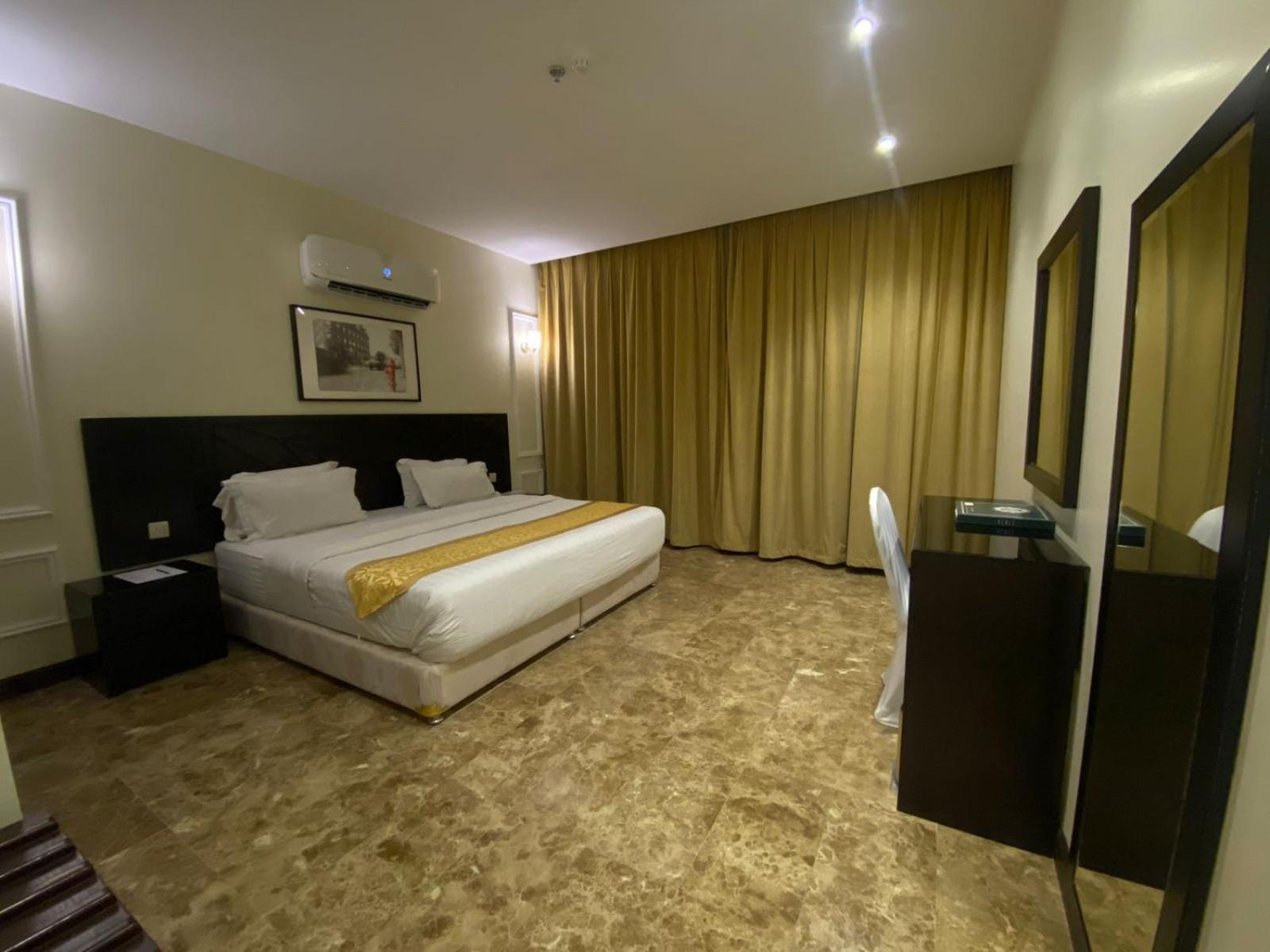 Rollins Hotel Buraidah Exteriör bild